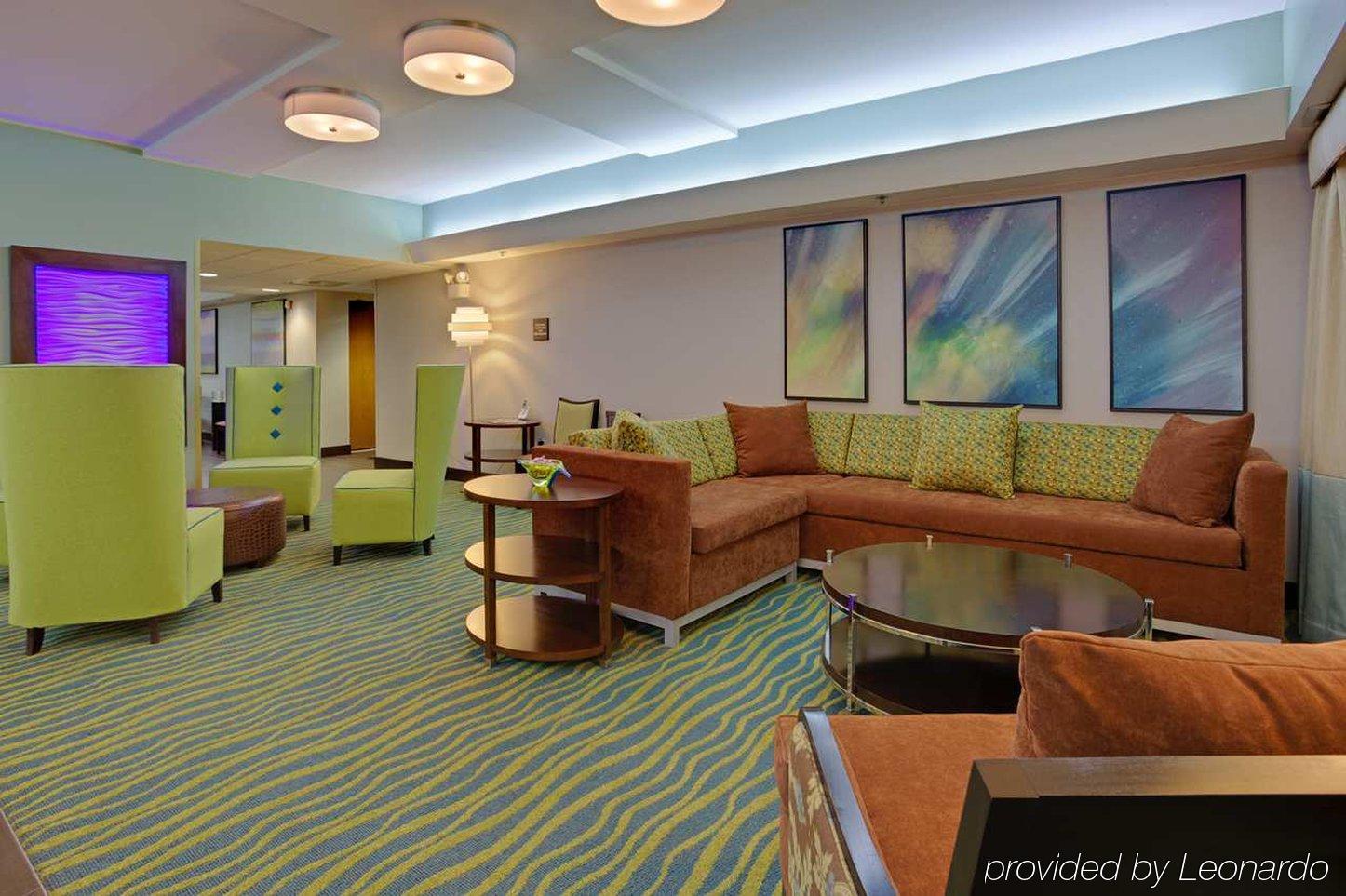 Hampton Hotel
